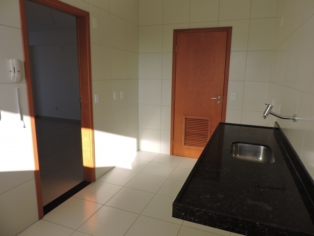 Apartamento à venda com 3 quartos, 98m² - Foto 12