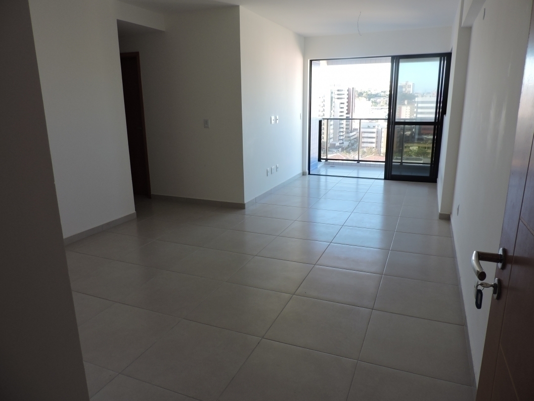 Apartamento à venda com 3 quartos, 98m² - Foto 3